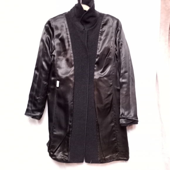 AGNES B Charcoal Gray Mid-Length Coat - Picture 5 of 10